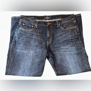 Lucky brand straight leg men's size 38x30 style: 221 Original Straight